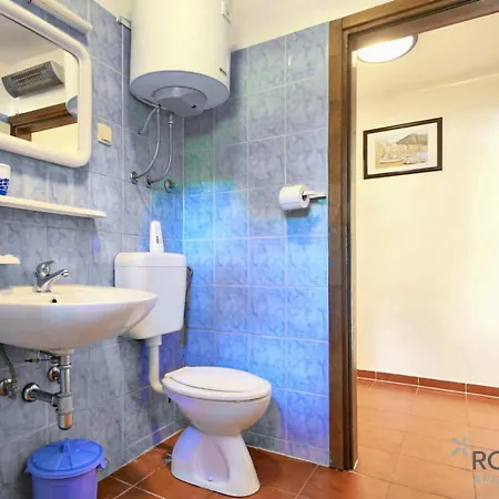 Rona Bungalows
